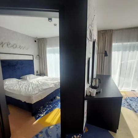 Biala Perla Czarna Gora 606 *