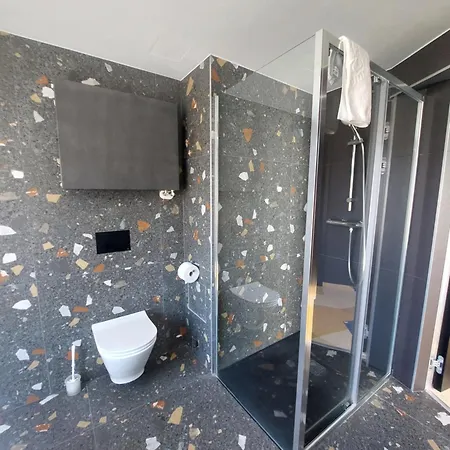 Apartmán Biala Perla Czarna Gora 606 *