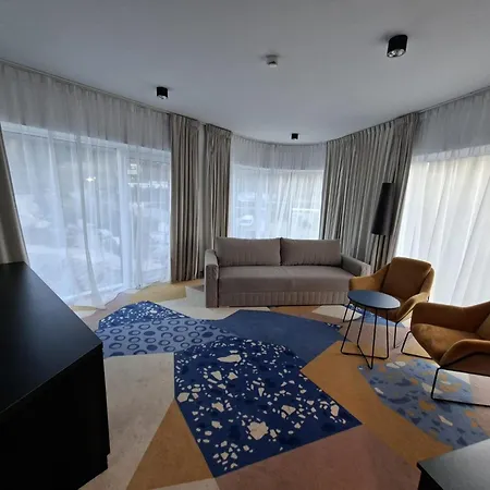 Biala Perla Czarna Gora 606 *