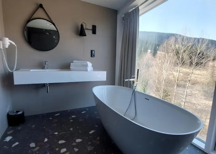 Biala Perla Czarna Gora 606 西恩纳