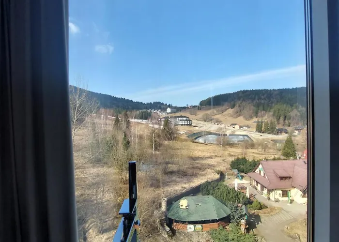 Biala Perla Czarna Gora 606 * 西恩纳